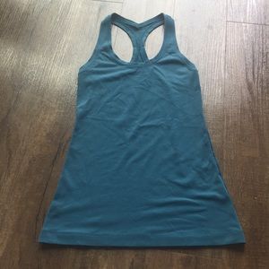 BLUE Lululemon cool racerback